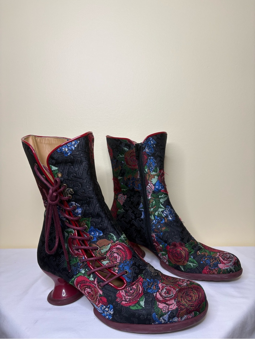 John Fluevog Black Floral Lace-Up Ankle Boots with Red Trim Size 8